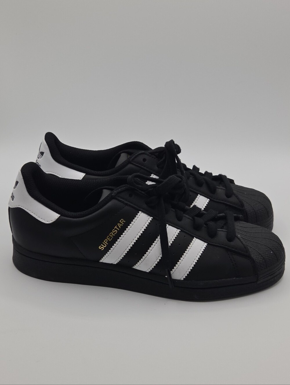 adidas Superstar Men's Black/White Leather Sneakers Size 7